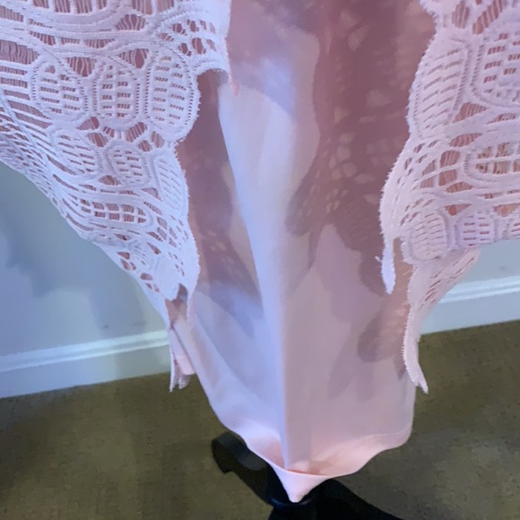 Sleeveless mini dress with lace patterned - Picture 6 of 7